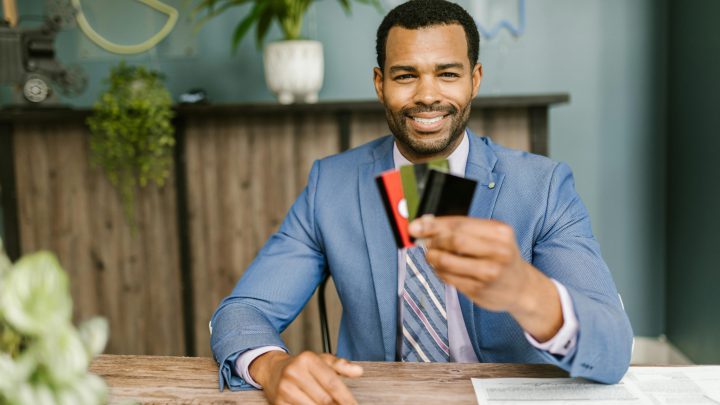 Doradztwo finansowe dla młodych – Jak doradca pomoże zarządzać pieniędzmi na początku kariery?